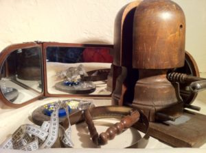 Votre chapeau sur mesure pour une cérémonie ou pour le quotidien Votre chapeau sur mesure pour une cérémonie ou pour le quotidien