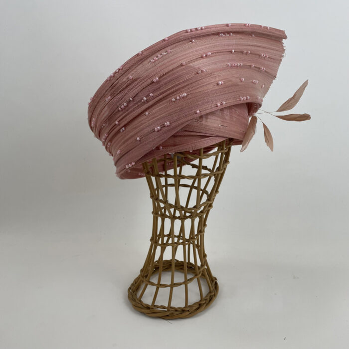 Bandeau en fibre de buntal perlé rose