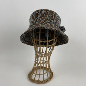 Cloche en feutre de laine imprimé léopard