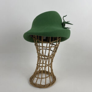 Chapeau vert en feutre de lapin