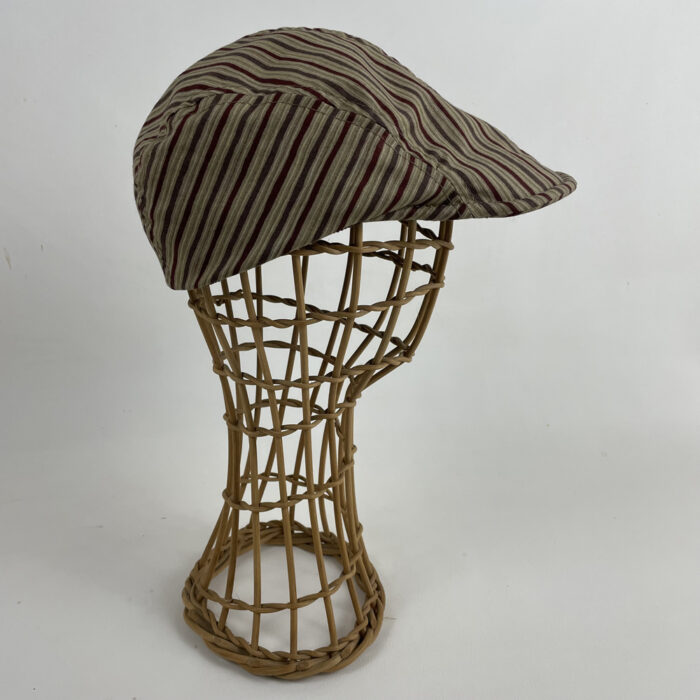 Casquette plate en coton rayé beige et bordeaux