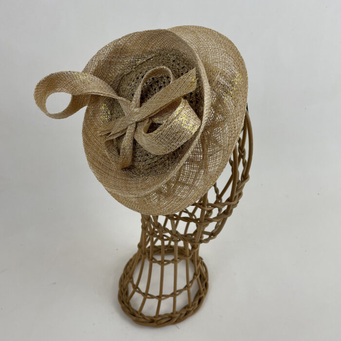 Bijoux de tête en sisal doré