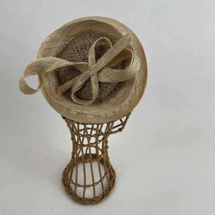Bijoux de tête en sisal doré