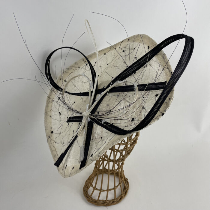 Bijoux de tête en fibres de sisal et buntal