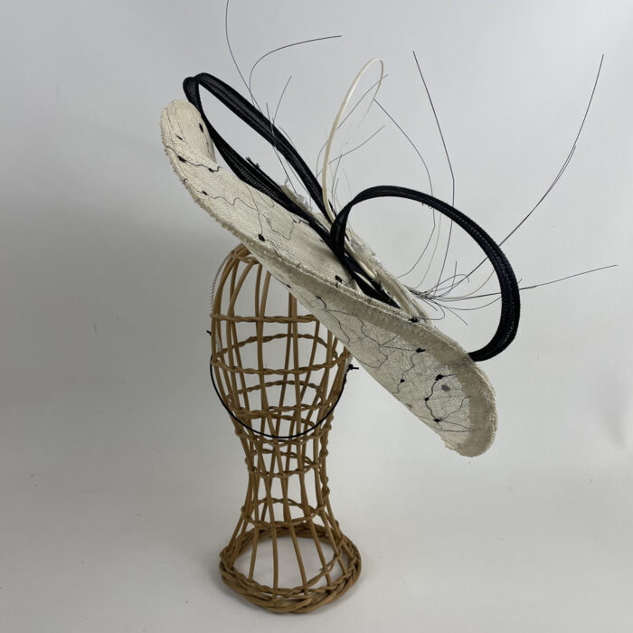 Bijoux de tête en fibres de sisal et buntal
