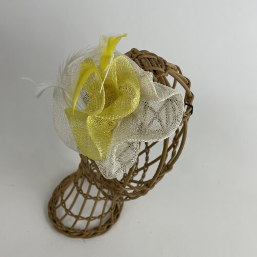 bijoux de tête en sisal blanc et jaune