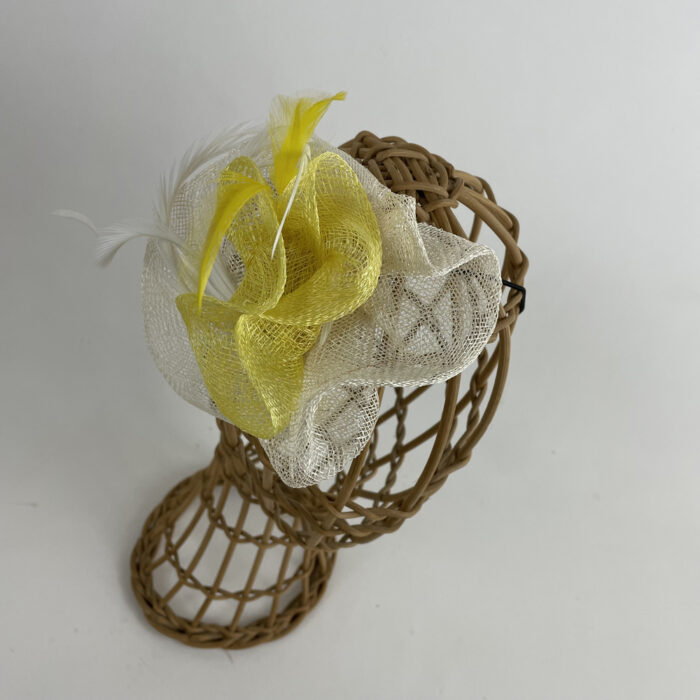 bijoux de tête en sisal blanc et jaune