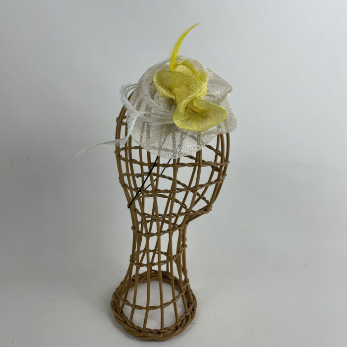 bijoux de tête en sisal blanc et jaune