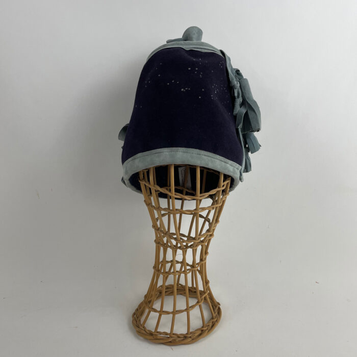Chapeau sac en feutre taupé bleu marine et cuir bleu gris