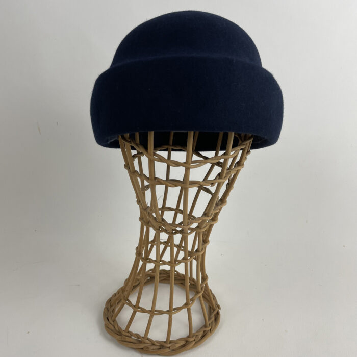 Bonnet de marin en feutre de laine bleu marine