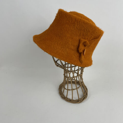 Cloche en feutre flamand orange