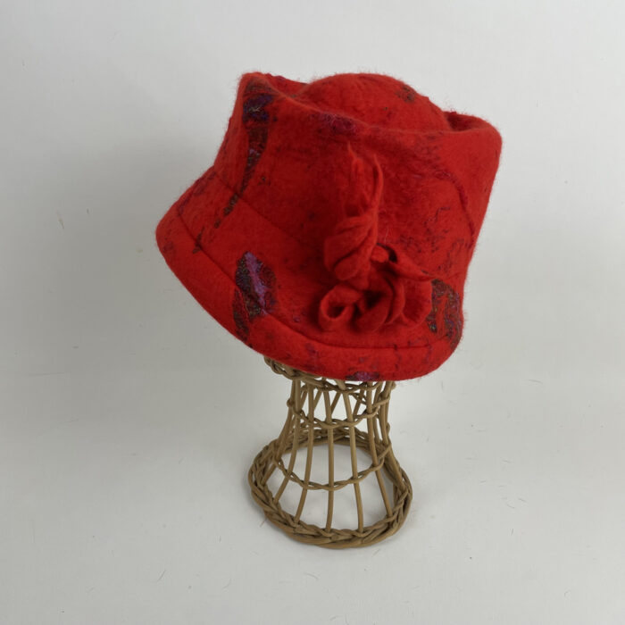 Cloche en feutre nuno rouge