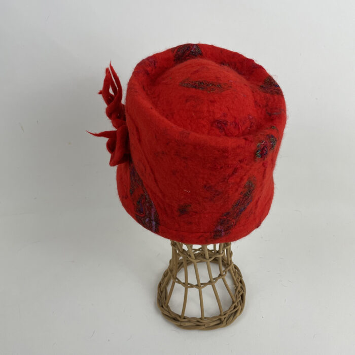 Cloche en feutre nuno rouge