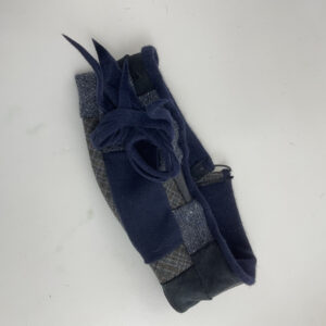 Bandeau bleu marine et gris en patchwork de lainage et velours