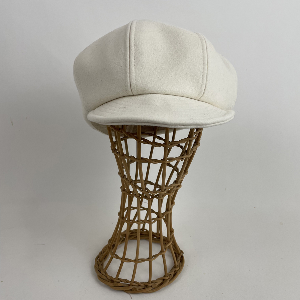 Casquette gavroche blanche en laine