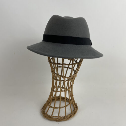 Chapeau en feutre de laine bicolore gris et noir