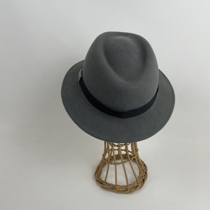 Chapeau en feutre de laine bicolore gris et noir