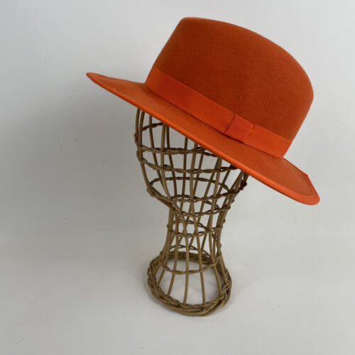 Fedora en feutre de laine orange