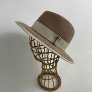 Fedora en feutre taupé beige