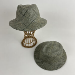 Chapeau de paille en rafia vert