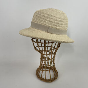 Chapeau trilby en paille de Panama