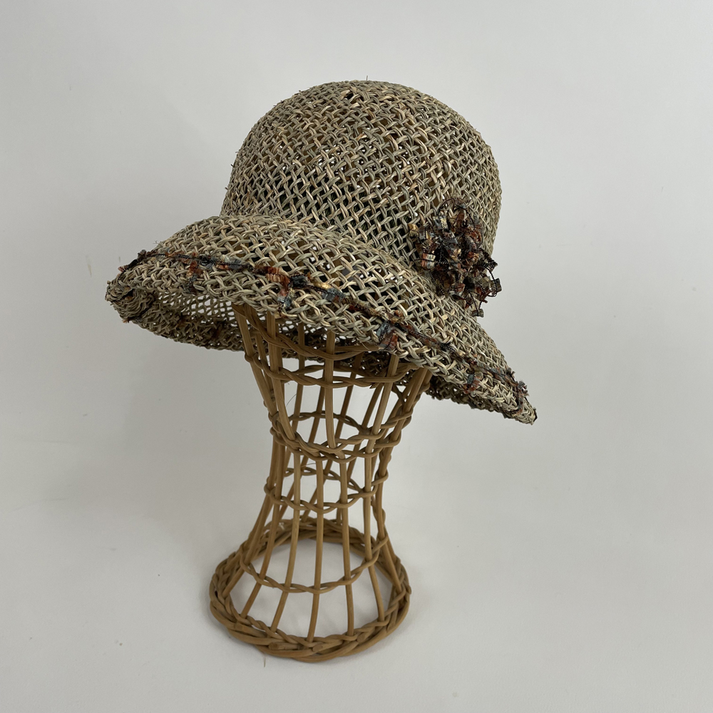 Chapeau cloche en jonc de mer