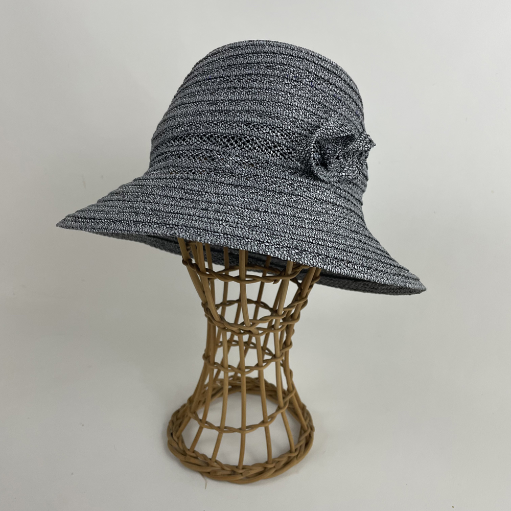 Chapeau de paille en raphia ligaturé