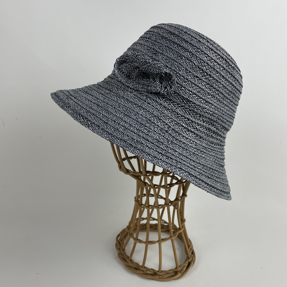Chapeau de paille en raphia ligaturé