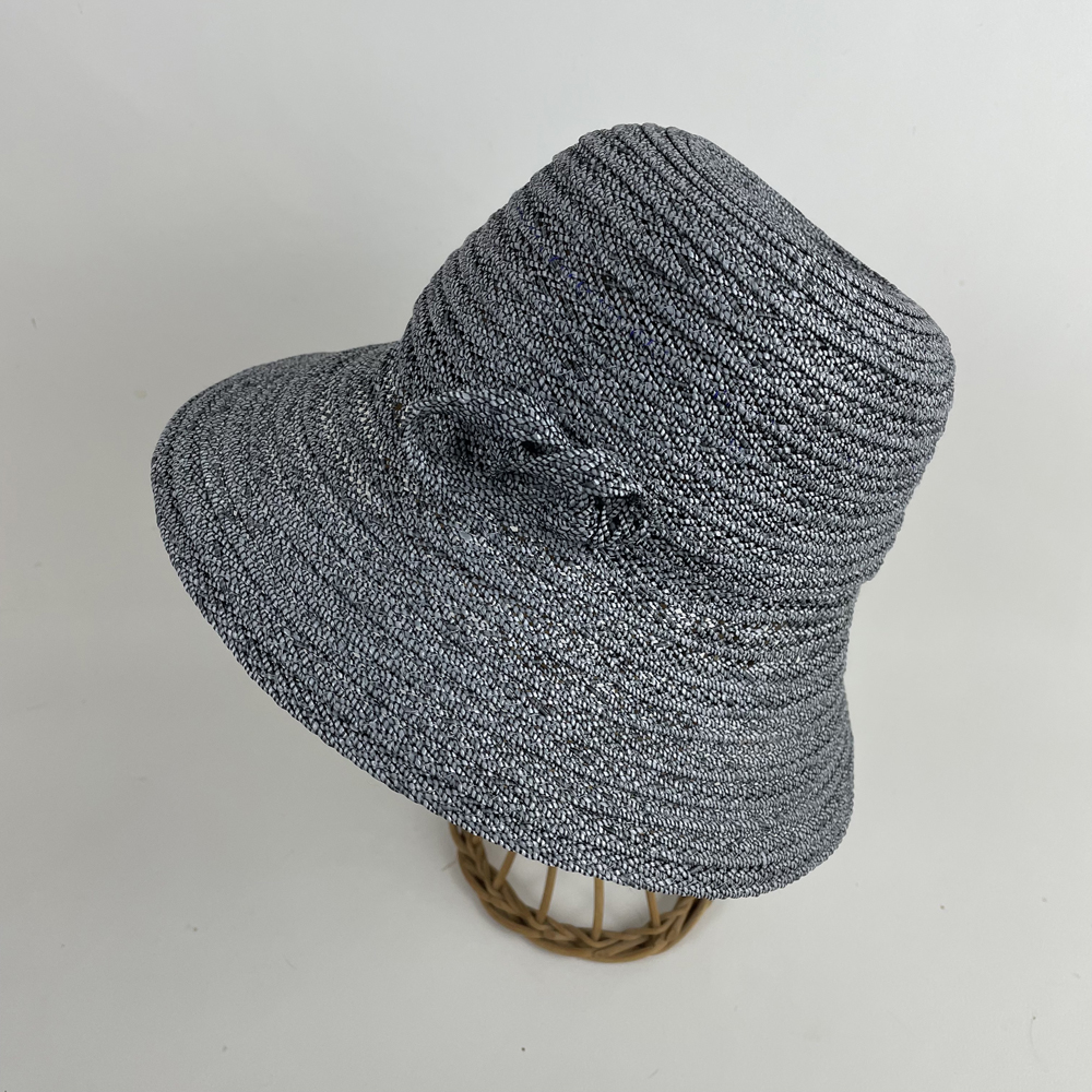 Chapeau de paille en raphia ligaturé