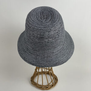 Chapeau de paille en raphia ligaturé