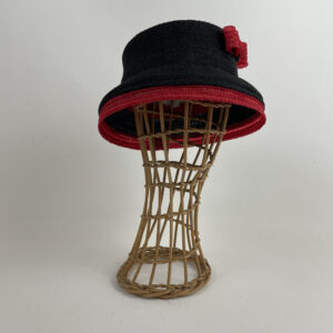 Chapeau en paille synthétique
