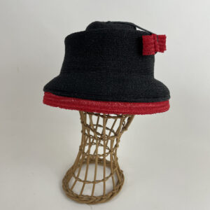 Chapeau en paille synthétique