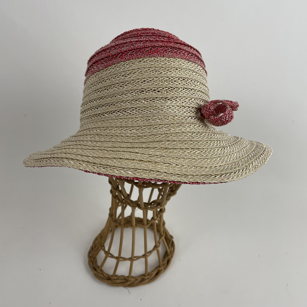 Chapeau de paille en raphia ligaturé