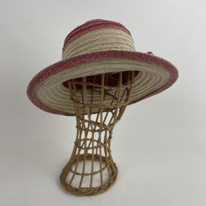 Chapeau de paille en raphia ligaturé