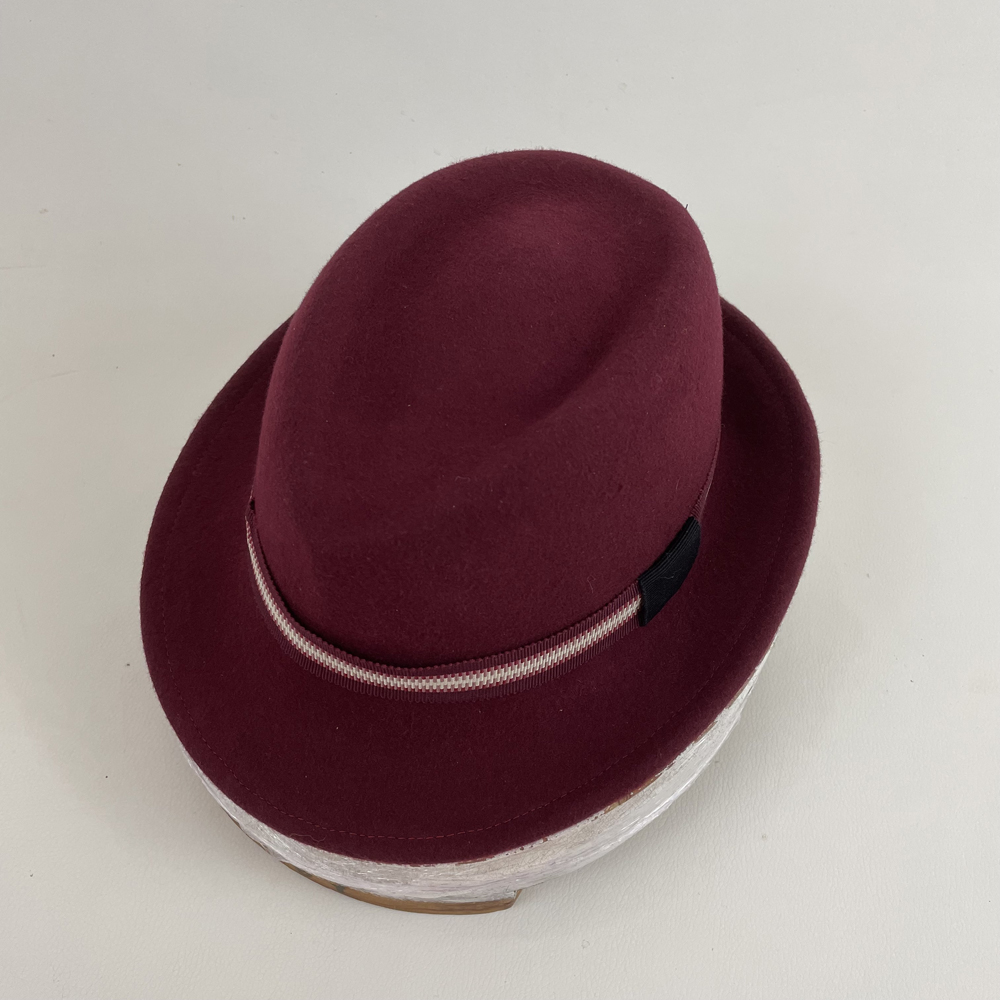 Trilby en feutre de laine bordeaux intérieur noir