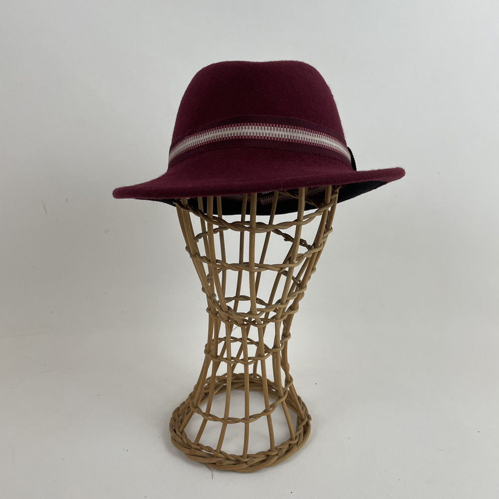 Trilby en feutre de laine bordeaux intérieur noir