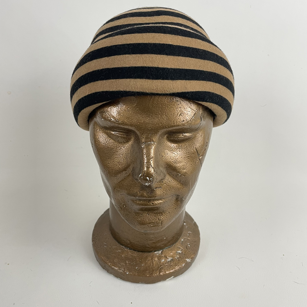 Bonnet de marin bicolore en feutre de laine