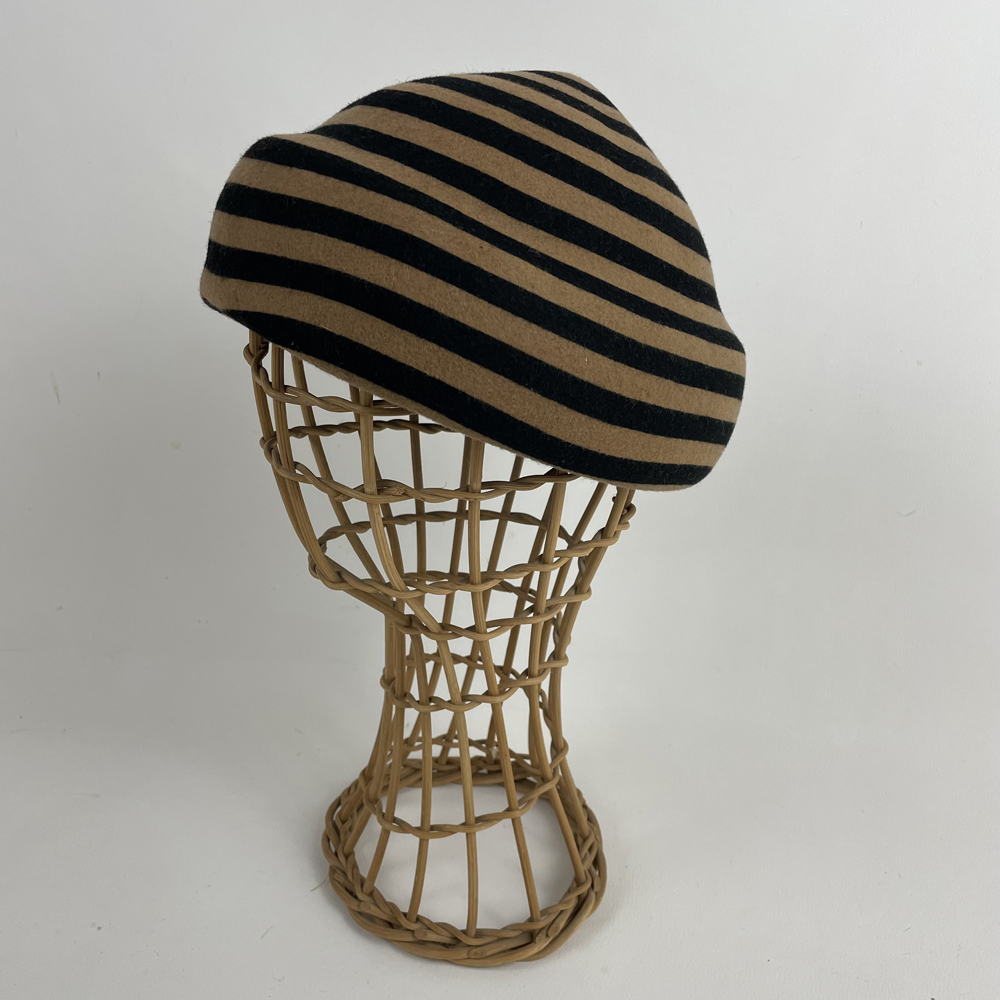 Bonnet de marin bicolore en feutre de laine
